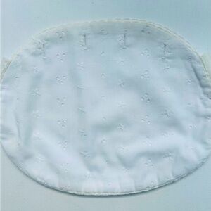 Vintage White Floral Clutch